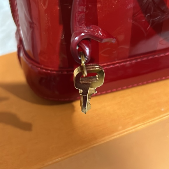 LV Red Vernis Alma BB EUC - Authentic - Picture 14 of 14